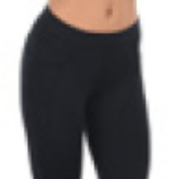 Soft and comfortable Capri activewear - Picture 2 of 4